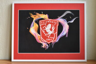 FC Twente painting with heart of flames
