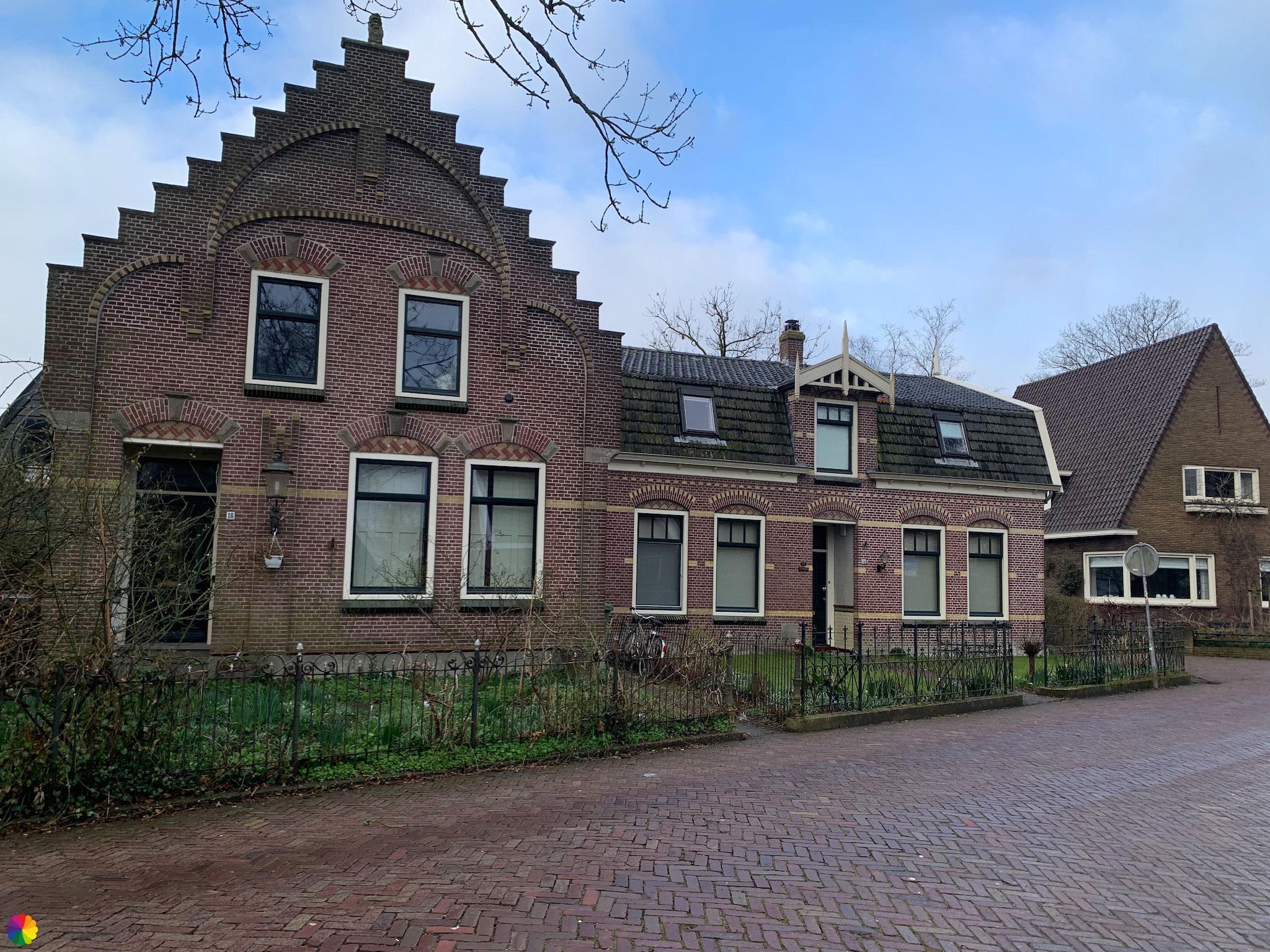 House with nice facade at Broek in Waterland